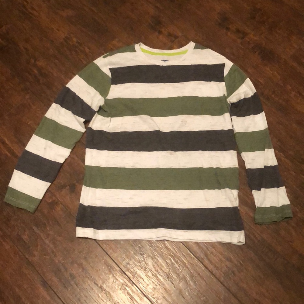 Boys Old Navy long sleeve raglan tee